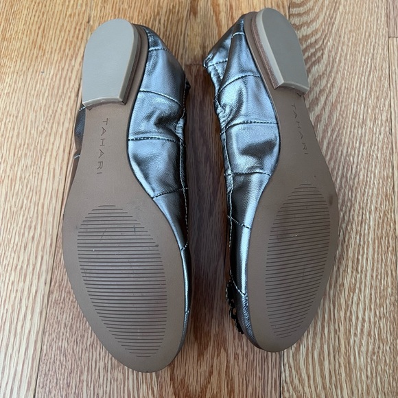 Tahari flats, size 6.5 - Picture 3 of 3